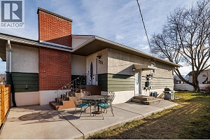 751 Saucier Avenue - Photo 19