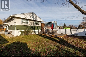 751 Saucier Avenue - Photo 22