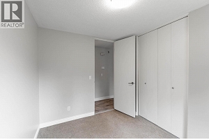 1100 Sussex Road - Photo 9