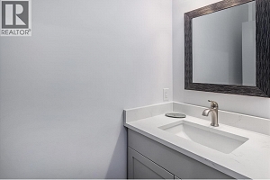 868 Wilson Avenue - Photo 11