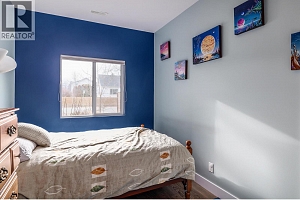 868 Wilson Avenue - Photo 14