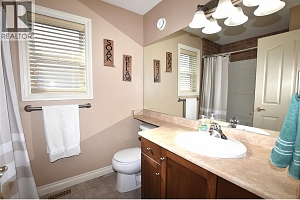 519 Loon Avenue - Photo 28