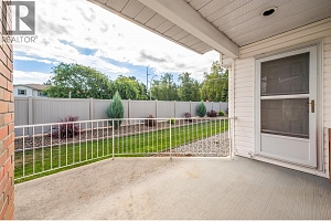 1885 Parkview Crescent Unit# 113 - Photo 9