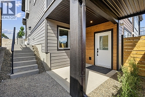 1023 Kitson Court - Photo 2