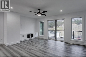 474 Snowsell Street N - Photo 29