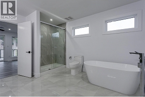 474 Snowsell Street N - Photo 40