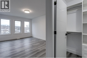 474 Snowsell Street N - Photo 47