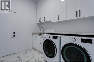 474 Snowsell Street N - Photo 52