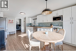 725 Stanley Avenue - Photo 12