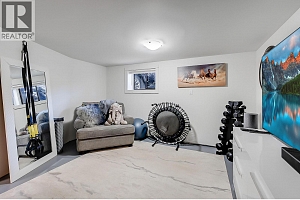 725 Stanley Avenue - Photo 33