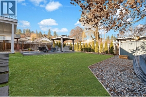 725 Stanley Avenue - Photo 38