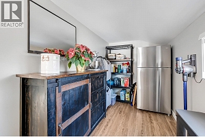 725 Stanley Avenue - Photo 8