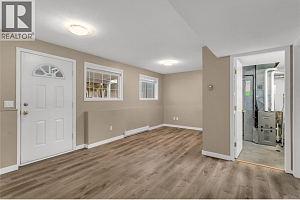 885 Walrod Street - Photo 16