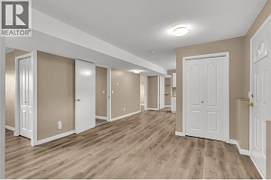 885 Walrod Street - Photo 17