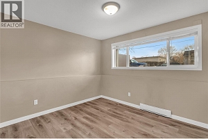 885 Walrod Street - Photo 21