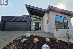 901 Melrose Street - Photo 2