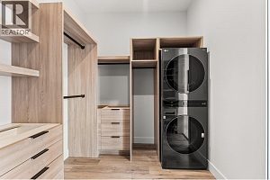 901 Melrose Street - Photo 48