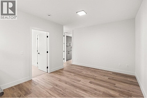 901 Melrose Street - Photo 77