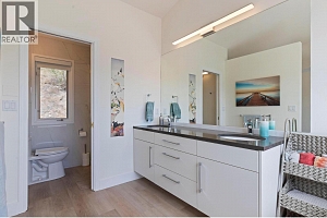 2266 Omineca Place - Photo 31