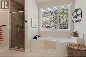 2266 Omineca Place - Photo 36