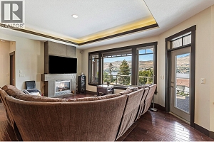 1033 Longacre Place - Photo 14