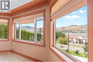 1033 Longacre Place - Photo 34