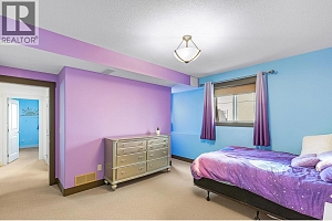 1033 Longacre Place - Photo 64