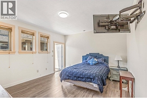 1033 Longacre Place - Photo 68