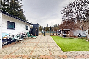 5186 Mackinnon Road - Photo 3