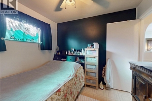 5186 Mackinnon Road - Photo 43