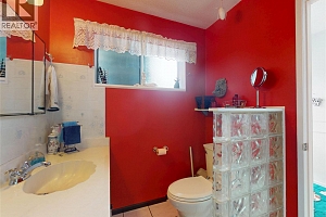 5186 Mackinnon Road - Photo 50