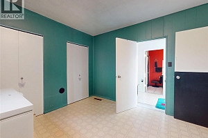 5186 Mackinnon Road - Photo 53