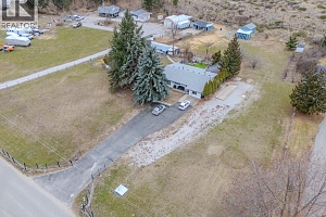 5186 Mackinnon Road - Photo 64