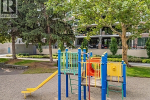 450 Groves Avenue Unit# 102 - Photo 30