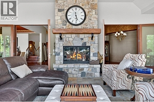 12056 Okanagan Centre Road W - Photo 24