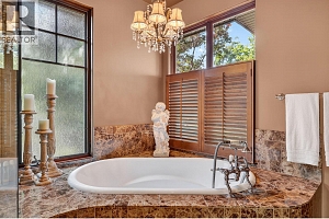 12056 Okanagan Centre Road W - Photo 32