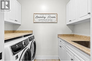 1441 Black Mountain Crescent - Photo 35