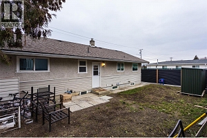 470 Snowsell Street N - Photo 5