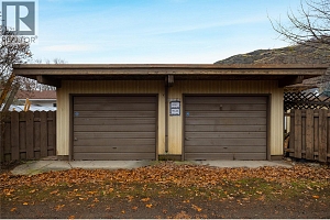 3005 39A Street - Photo 3