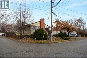3005 39A Street - Photo 6