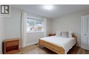 5749 MacKenzie Road - Photo 23