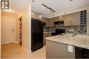 1093 Sunset Drive Unit# 203 - Photo 13