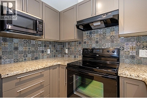 1093 Sunset Drive Unit# 203 - Photo 16