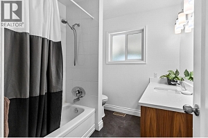 1112 Pinecrest Lane - Photo 13