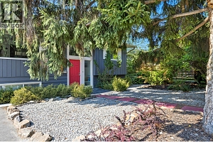 1112 Pinecrest Lane - Photo 40