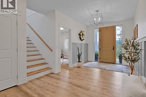 10290 Columbia Way - Photo 5