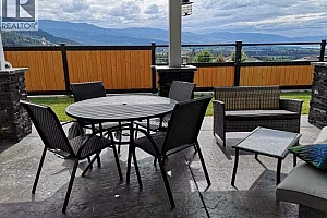 1243 FEEDHAM Avenue - Photo 18