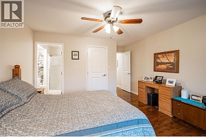 426 4th Street - Photo 18