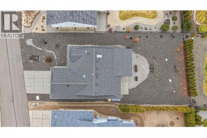 426 4th Street - Photo 3