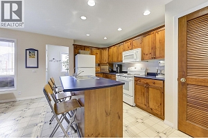 5280 Allenby Lane - Photo 13